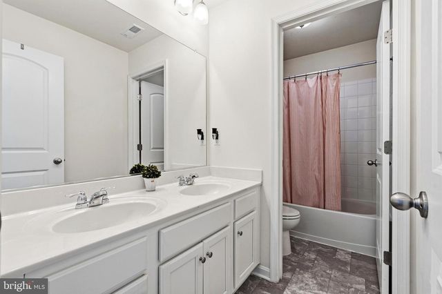 18 ALBATROSS CT, Front Royal, VA 22630