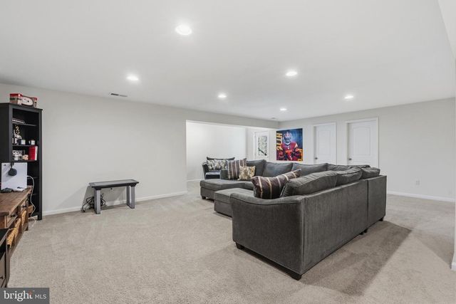 18 ALBATROSS CT, Front Royal, VA 22630