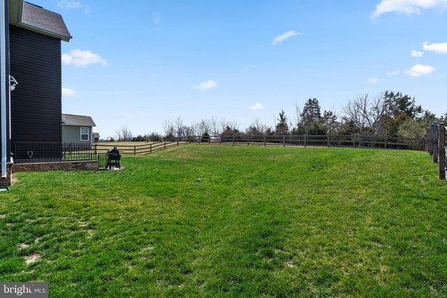 18 ALBATROSS CT, Front Royal, VA 22630