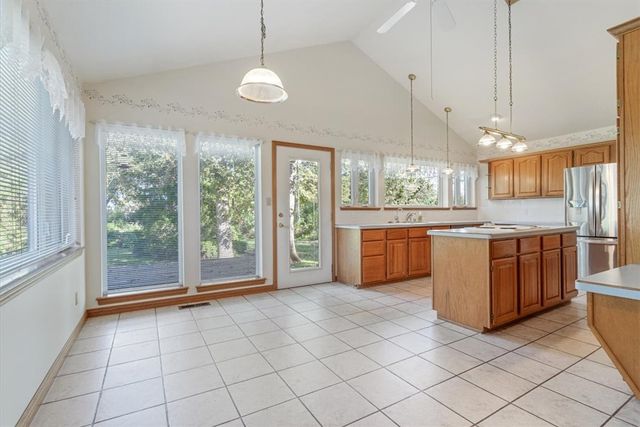 905 W Elgin Street, Siloam Springs, AR 72761