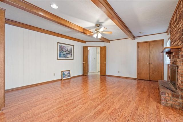 905 W Elgin Street, Siloam Springs, AR 72761