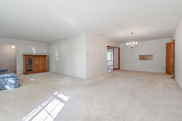 905 W Elgin Street, Siloam Springs, AR 72761