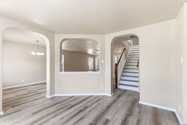 8050 CHISOS OAK DR, San Antonio, TX 78223