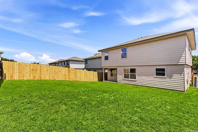 8050 CHISOS OAK DR, San Antonio, TX 78223