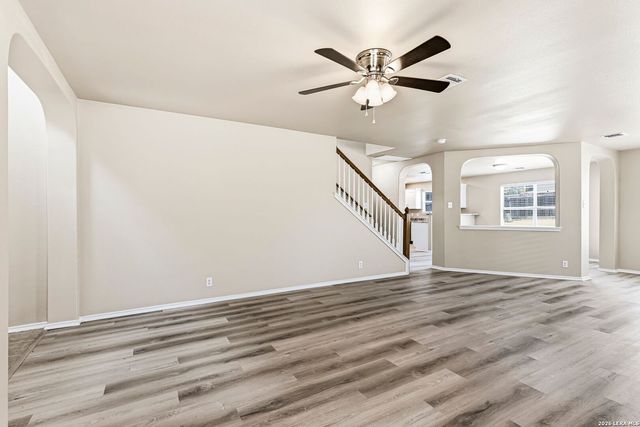 8050 CHISOS OAK DR, San Antonio, TX 78223
