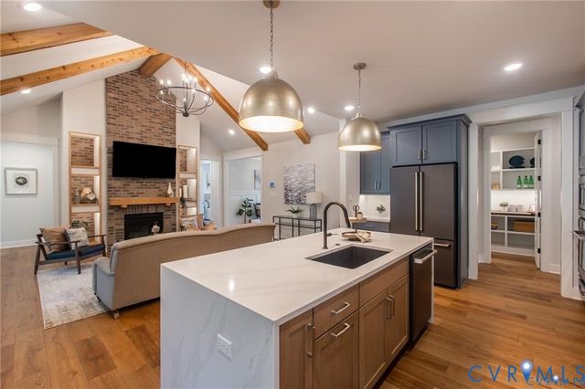 17313 Jojo Ln, Moseley, VA 23120