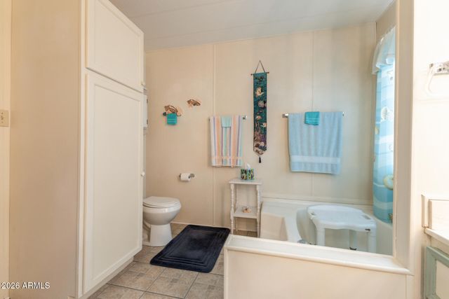 8221 E PUEBLO Avenue, Mesa, AZ 85208