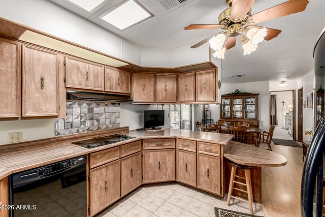 8221 E PUEBLO Avenue, Mesa, AZ 85208