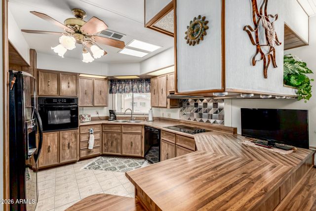 8221 E PUEBLO Avenue, Mesa, AZ 85208