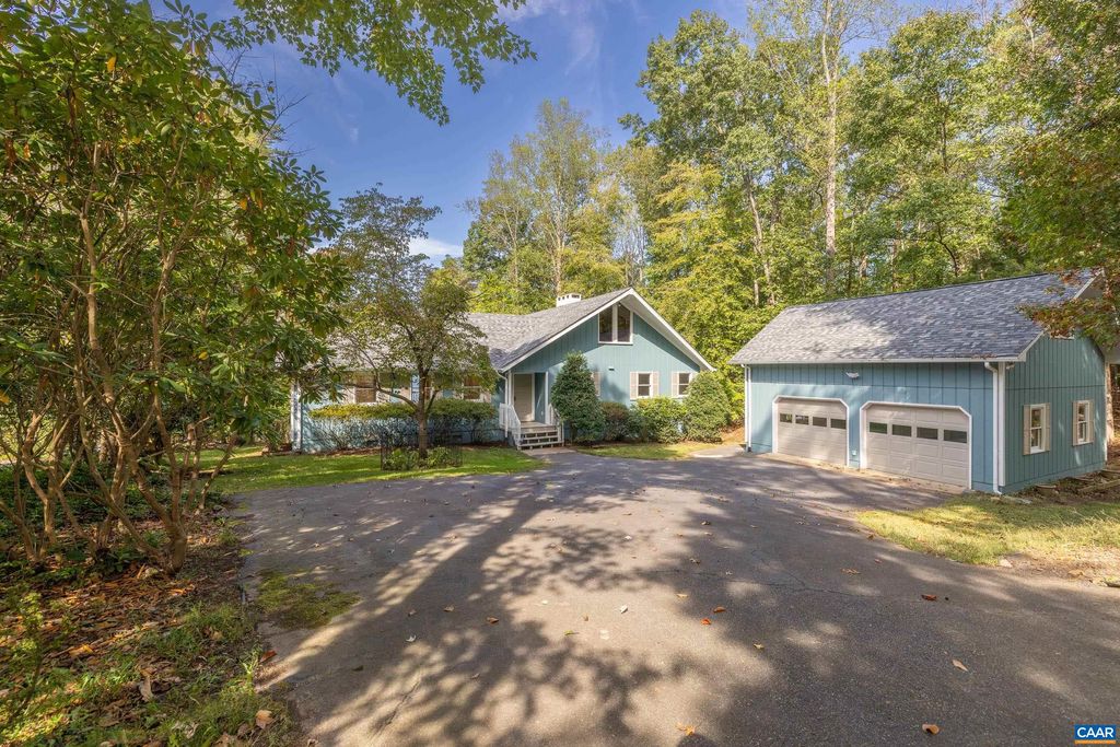 12 WHINCHAT LN, Palmyra, VA 22963
