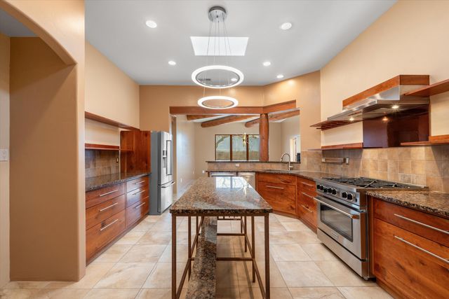 1114 W Avenida Los Suenos, Bernalillo, NM 87004