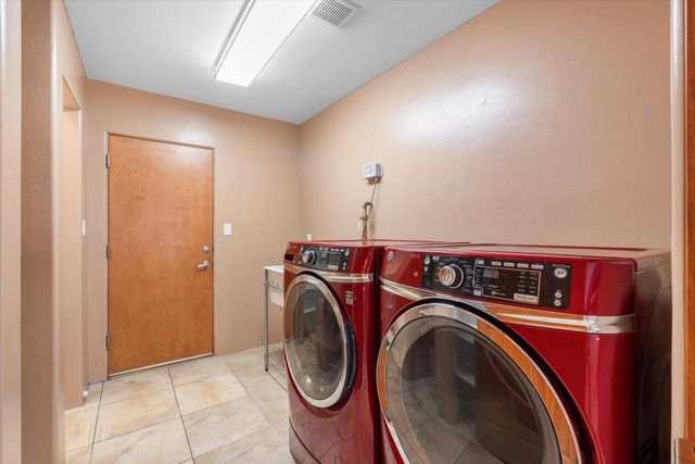 1114 W Avenida Los Suenos, Bernalillo, NM 87004