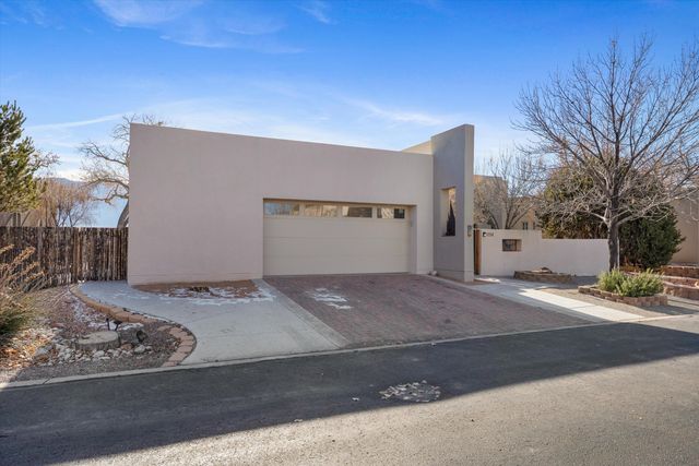 1114 W Avenida Los Suenos, Bernalillo, NM 87004