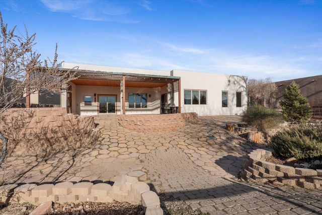 1114 W Avenida Los Suenos, Bernalillo, NM 87004