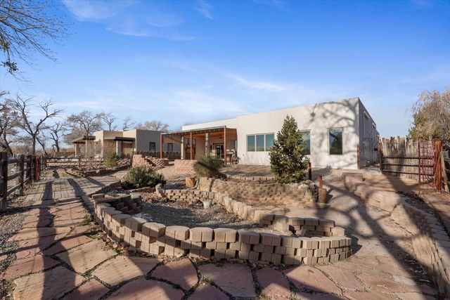 1114 W Avenida Los Suenos, Bernalillo, NM 87004