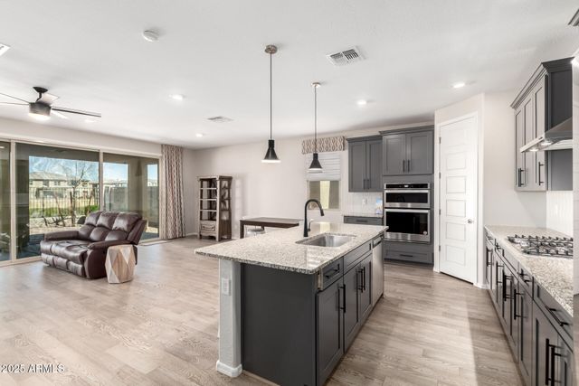 658 E ROJO Way, Gilbert, AZ 85297