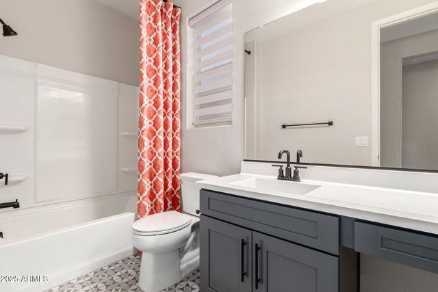 658 E ROJO Way, Gilbert, AZ 85297