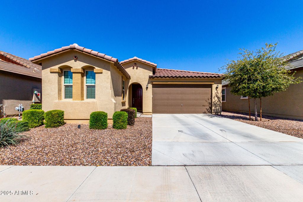 658 E ROJO Way, Gilbert, AZ 85297