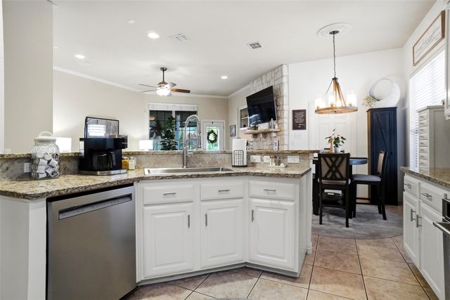 5913 Pedernales Ridge, North Richland Hills, TX 76180
