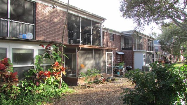 8500 13TH STREET N A, St Petersburg, FL 33702