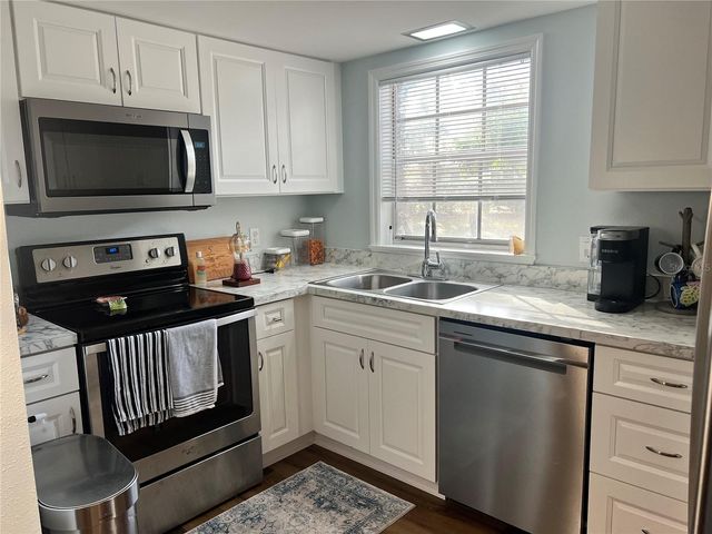 8500 13TH STREET N A, St Petersburg, FL 33702