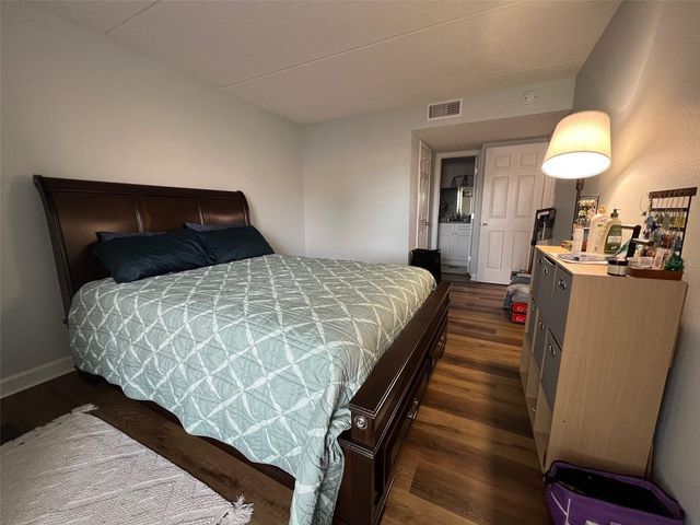 8500 13TH STREET N A, St Petersburg, FL 33702