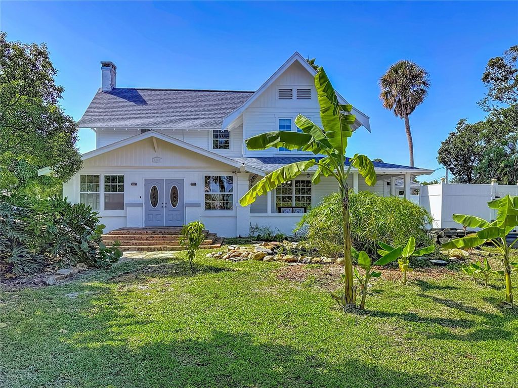 8352 RIDGE ROAD, Seminole, FL 33772