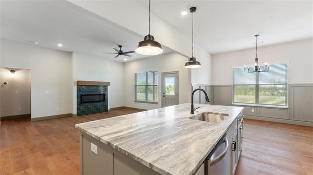 1221 Mammoth Street, Centerton, AR 72719