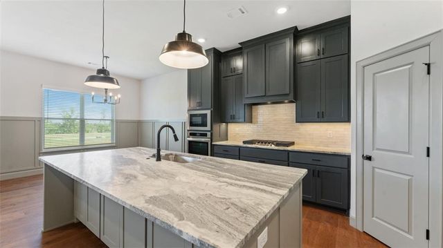 1221 Mammoth Street, Centerton, AR 72719