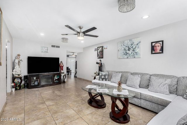 4513 W YUCCA Street, Glendale, AZ 85304