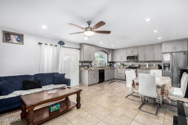 4513 W YUCCA Street, Glendale, AZ 85304