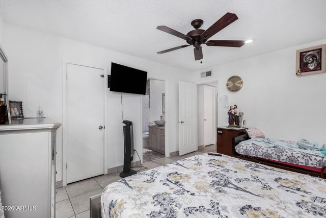 4513 W YUCCA Street, Glendale, AZ 85304