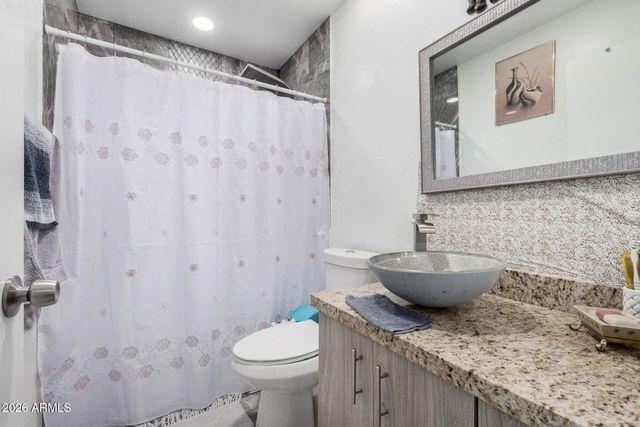 4513 W YUCCA Street, Glendale, AZ 85304