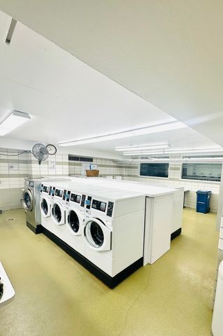 3430 N Lake Shore Drive 15M, Chicago, IL 60657