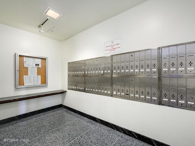 3430 N Lake Shore Drive 15M, Chicago, IL 60657