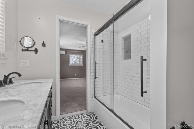 7145 Henry Drive, West Bloomfield Charter Township, MI 48324