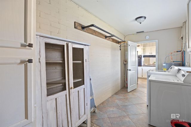 328 Villa Oaks Drive, Saraland, AL 36571