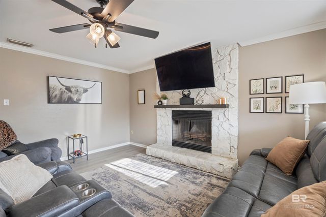 328 Villa Oaks Drive, Saraland, AL 36571