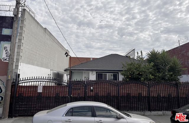 1554 E 24th Street, Los Angeles, CA 90011