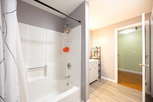 13 Eagle Dr 13, Douglas, MA 01516