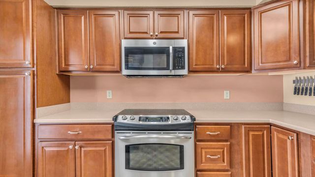 285 Desert Falls Drive E, Palm Desert, CA 92211