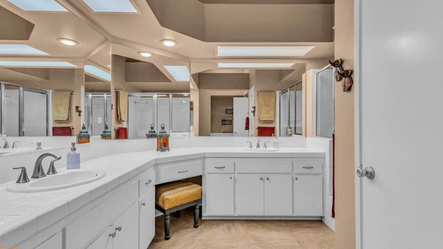 285 Desert Falls Drive E, Palm Desert, CA 92211