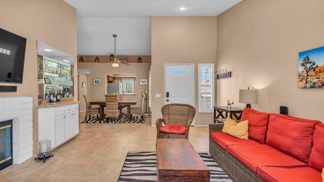 285 Desert Falls Drive E, Palm Desert, CA 92211