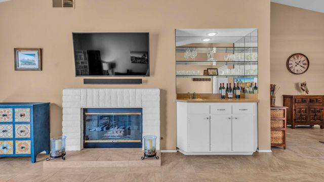 285 Desert Falls Drive E, Palm Desert, CA 92211