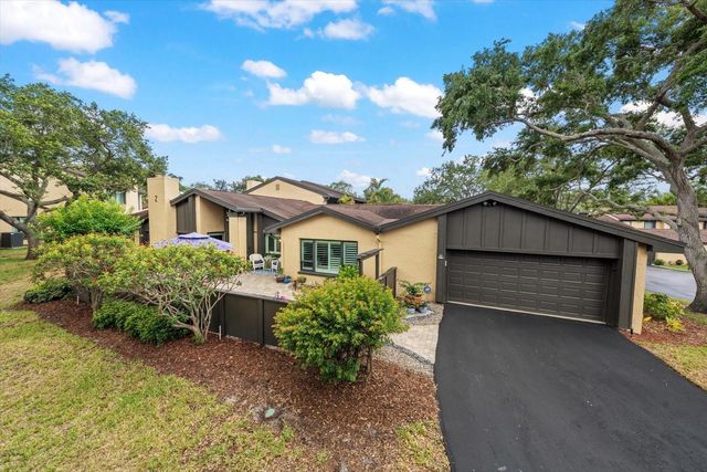 13300 INDIAN ROCKS ROAD 201, Largo, FL 33774