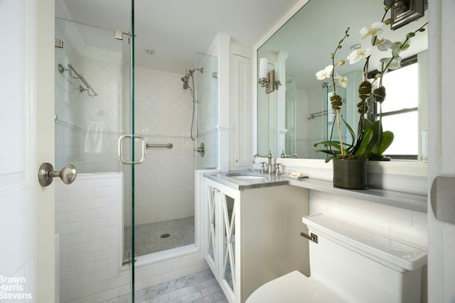 55 E End Ave Apt 8A, New York City, NY 10028