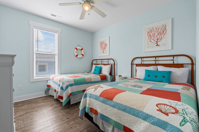 878 S Waccamaw Dr., Murrells Inlet, SC 29576