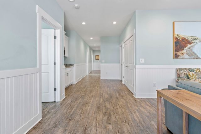 878 S Waccamaw Dr., Murrells Inlet, SC 29576