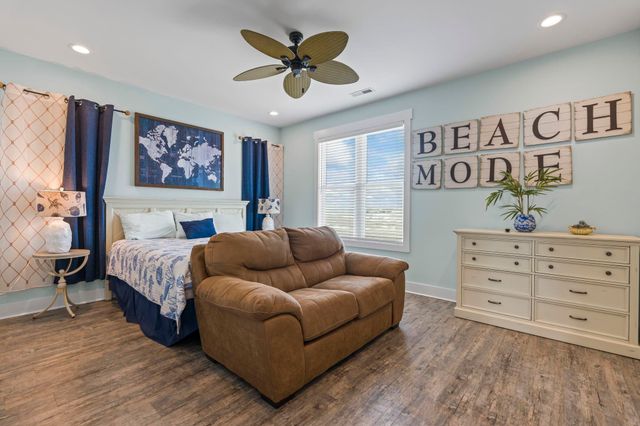 878 S Waccamaw Dr., Murrells Inlet, SC 29576