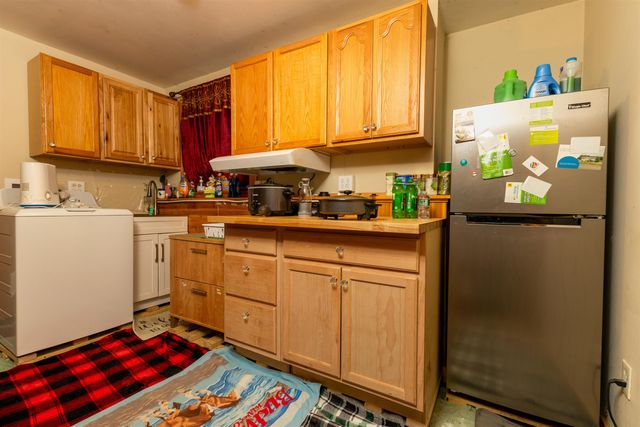 264 Chestnut Street, Claremont, NH 03743